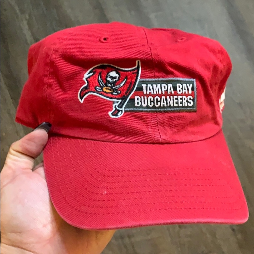 Vintage buccaneers hat